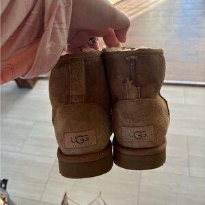UGG mini ll